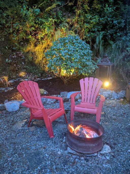 Cozy Corner Cottage Port Renfrew Exteriér fotografie